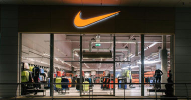 Nike Store Roma: prodotti e contatti dei negozi a Termini, Porta di Roma,  Via del Corso e outlet - Roma per te